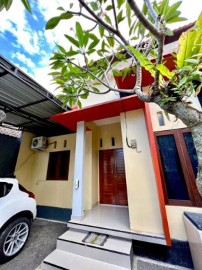 Three Bedrooms House Djanuraga House 5